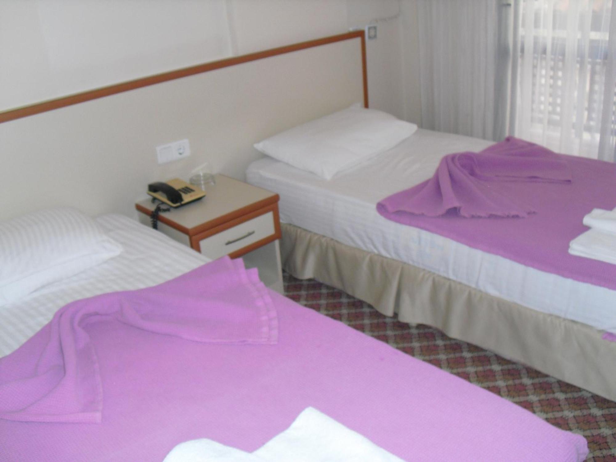 Kerman Hotel Çeşme Exteriör bild