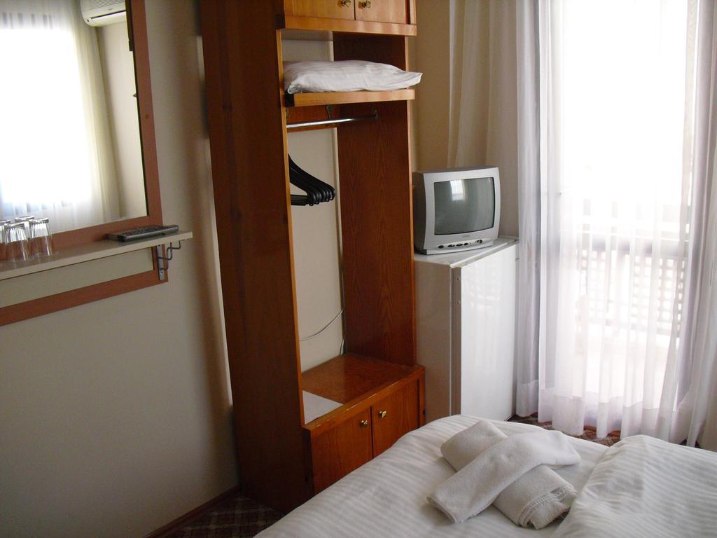 Kerman Hotel Çeşme Exteriör bild