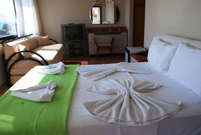 Kerman Hotel Çeşme Exteriör bild